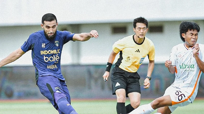 Vélez Sarsfield Gagal Raih Kemenangan, Tumbang 2-2 di Liniers dan Pertarungan Sengit dengan Huracán