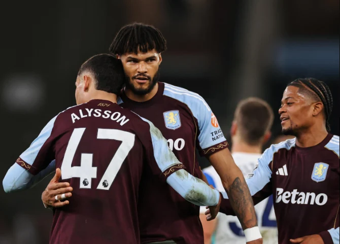 Aston Villa Tumbangkan Freiburg 3-0, Akhiri Penantian 44 Tahun di Final Liga Europa 2025/2026