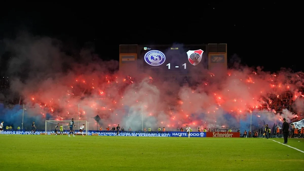 Deportivo La Guaira Siap Goyang Independiente Rivadavia: Duel Panas di Malvinas Argentinas
