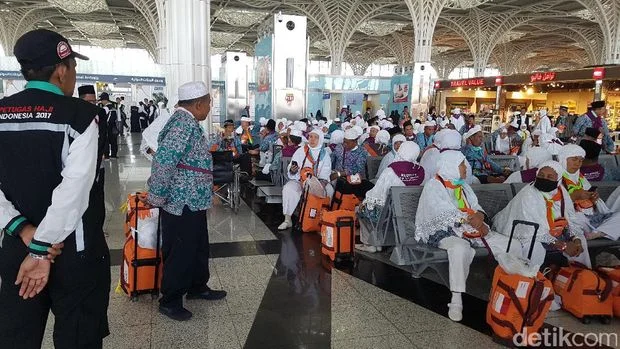 Drama Visa: Dua jemaah haji Kalteng Tertahan 5 Jam di Imigrasi Madinah, Akhirnya Bisa Masuk
