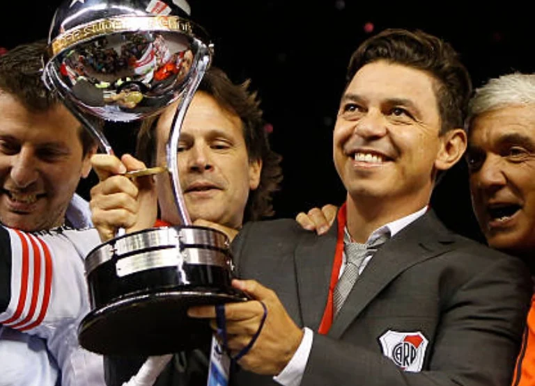 River Plate Tundukkan Bragantino, Kontroversi Lapangan, dan Taktik Baru Vasco Membuat Copa Sudamericana Semakin Panas